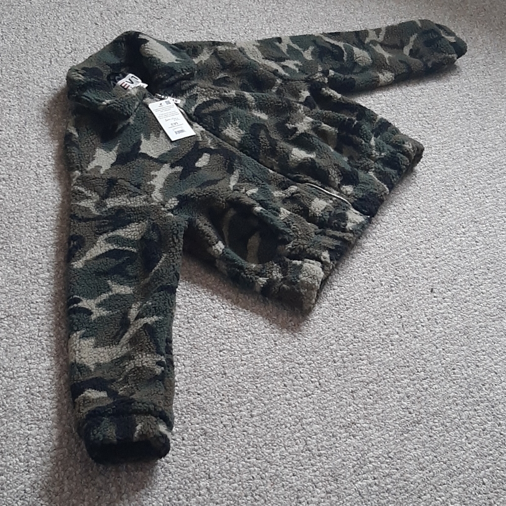 New Camouflage Printed Sherpa Jacket - Picture 4 of 9